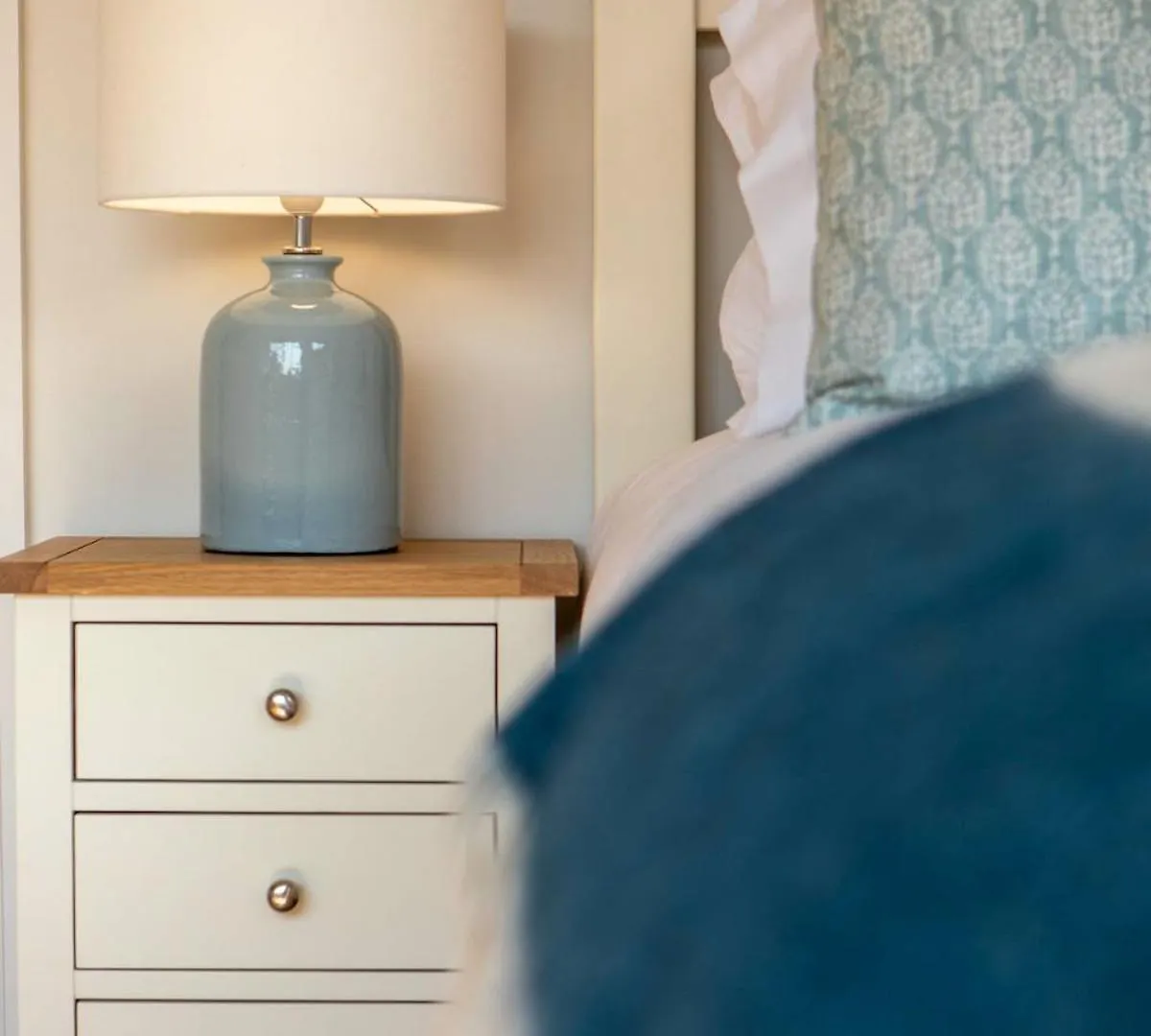 Bright Open Plan Living - Bath - Free Parking Apartment