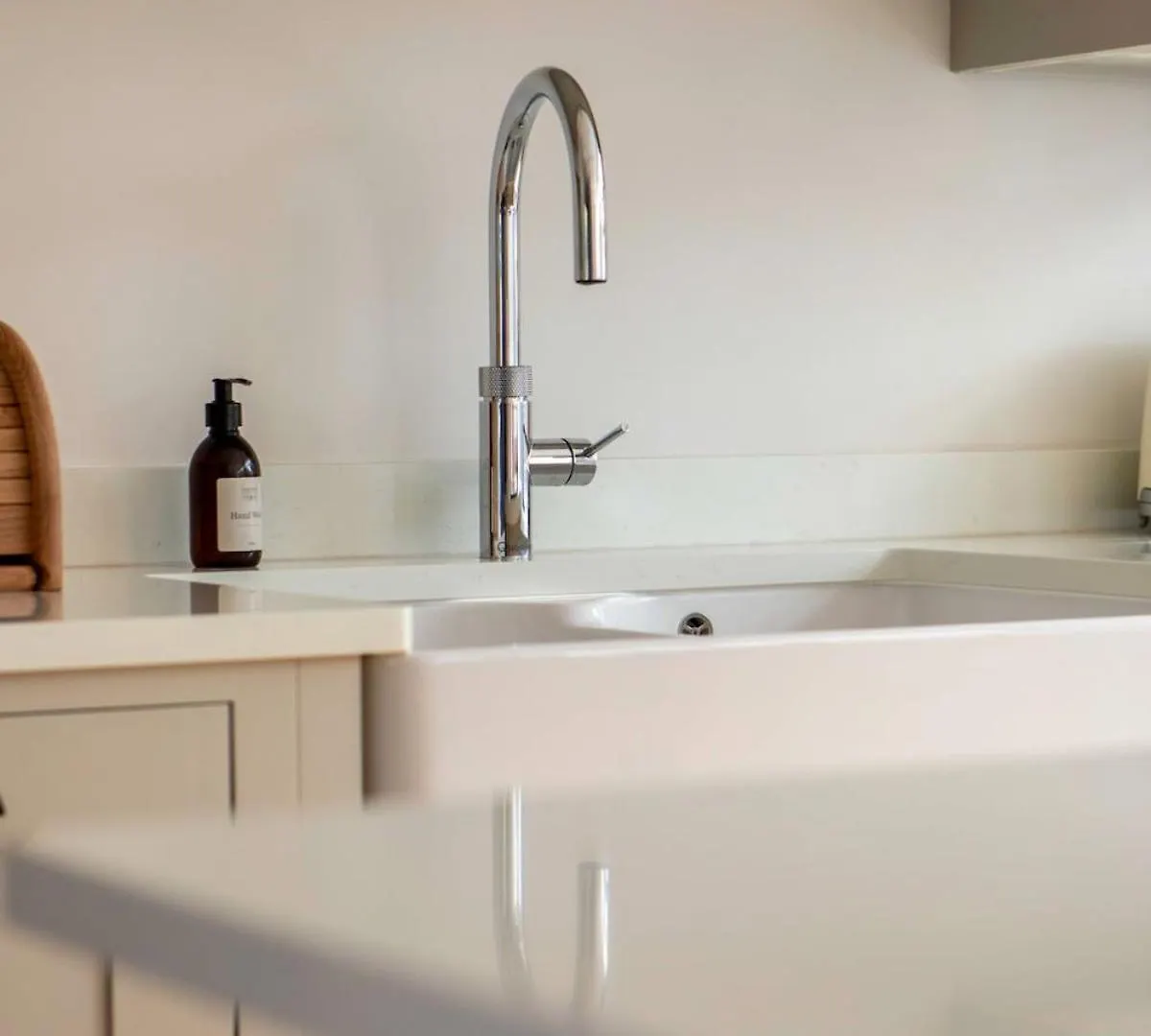 Bright Open Plan Living - Bath - Free Parking Apartment