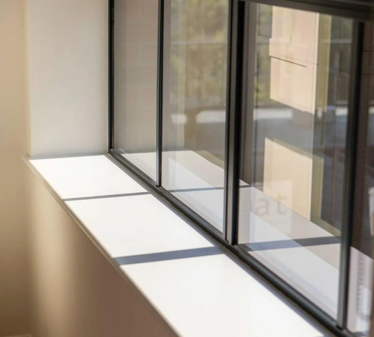 Bright Open Plan Living - Bath - Free Parking Apartment